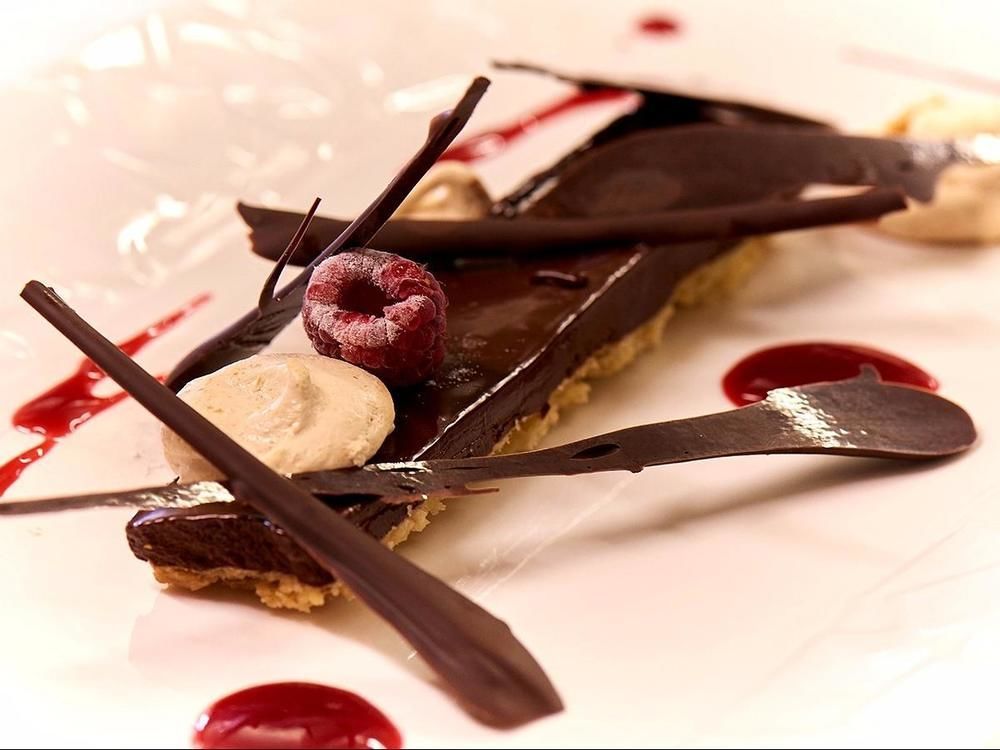 Logis Hotel-Restaurant Le Grand Cerf Ernée 외부 사진